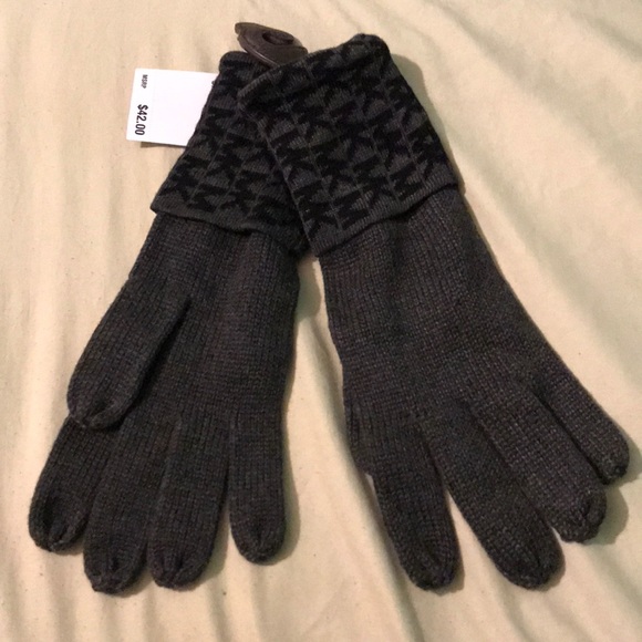 Michael Kors Accessories - Michael Kors gloves